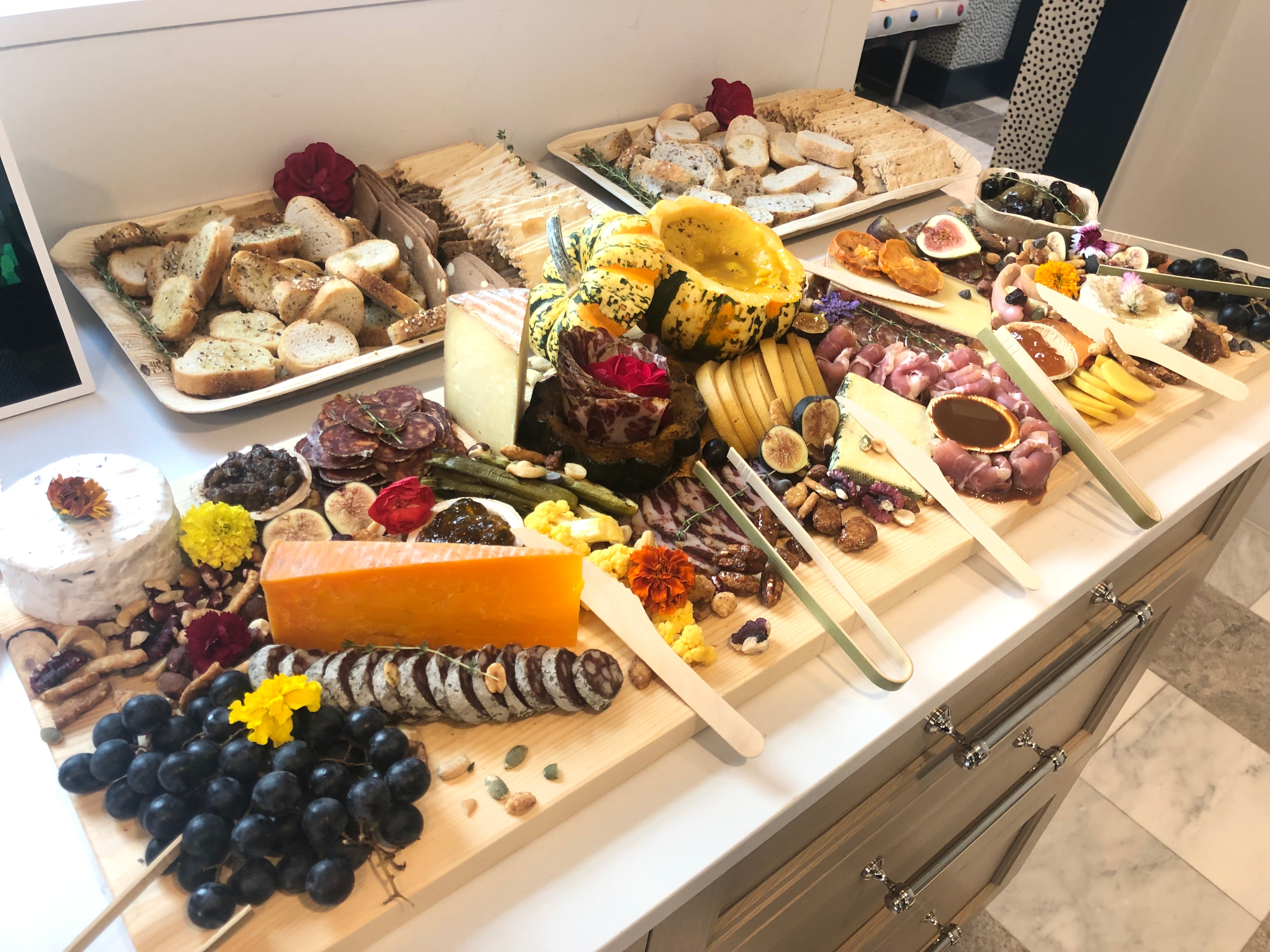 Super Luxe Plateau (XL - serves 24-30+)